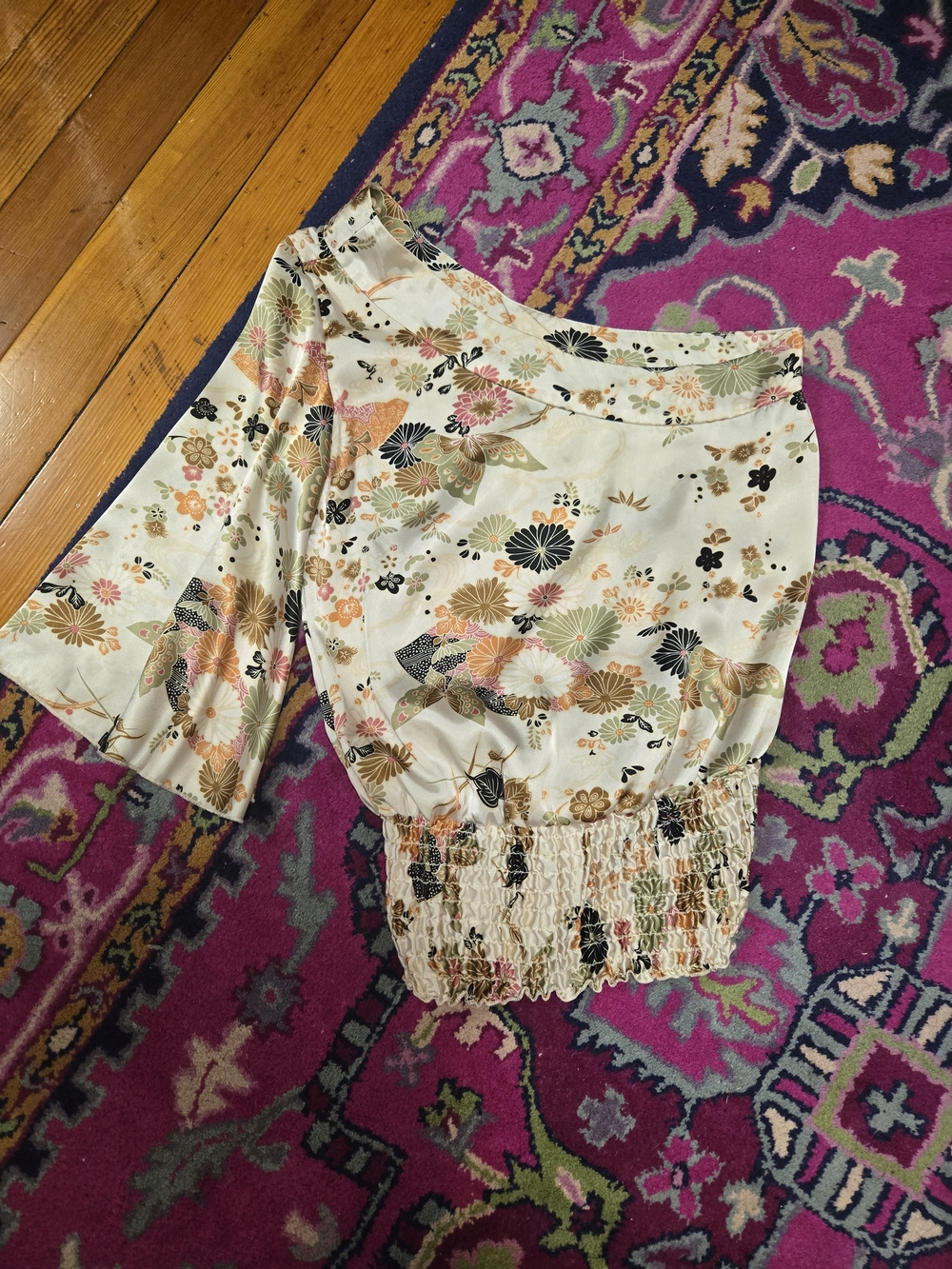 Gibson Cream Floral One-Shoulder Top with Peach and Black Accents